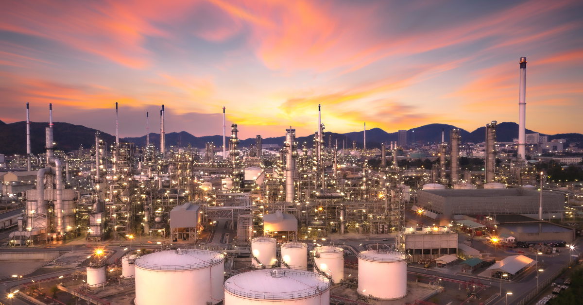 Selecting a carbon capture solution for refineries